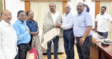 அம்பேத்கர் சிலைக்கு செயற்கை நீரூற்று